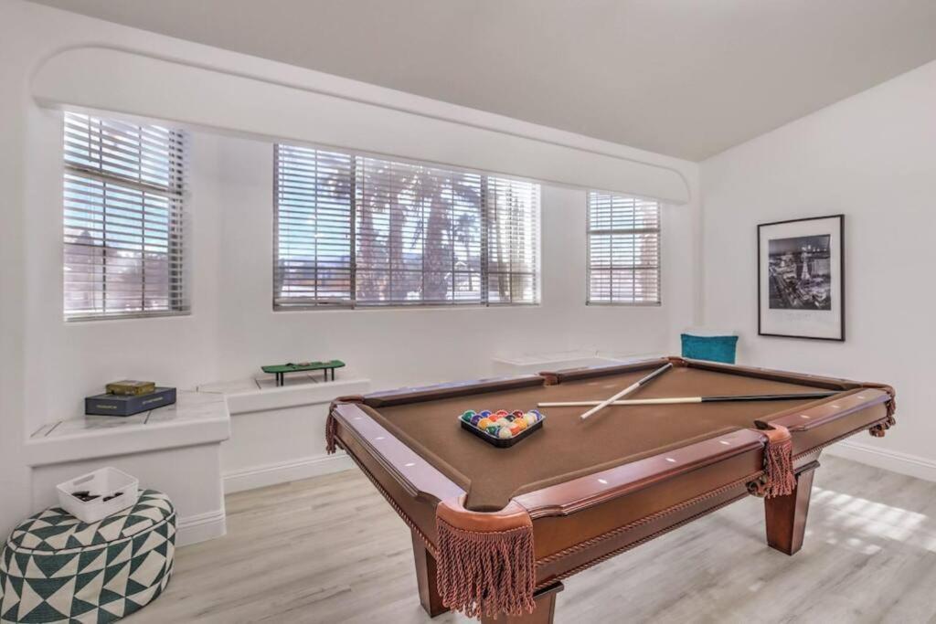 Cozy Desert Retreat - Pool, Spa, Views ヘンダーソン エクステリア 写真